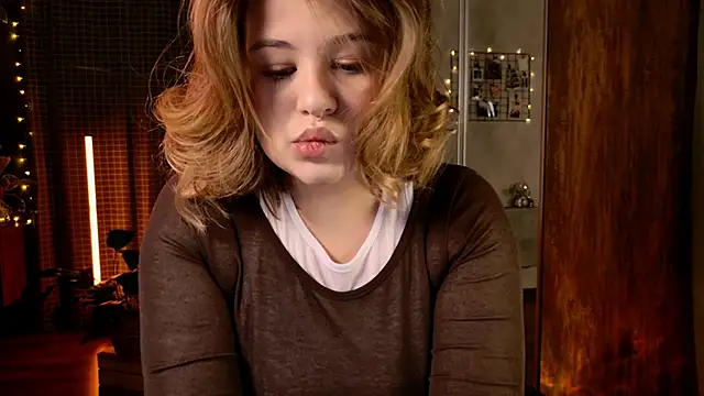 TessPleasure online show from November 2025 11:13:02 AM