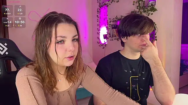 RobertAndLinela online show from December 2025 02:10:02 AM