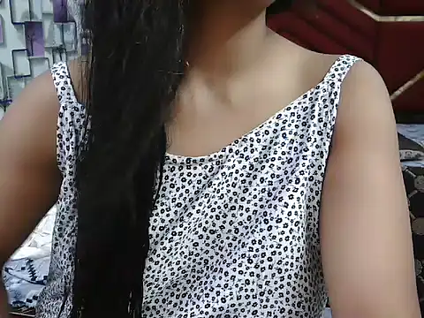 Snapshot of Somiya87 chatting on September 2025 01:04:01 PM Somiya87 online show from September 2025 01:04:01 PM