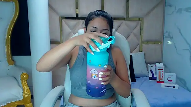 IsabellRodriguez18 online show from March 2025 07:19:01 AM