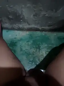 yaxom33 online show from April 2026 12:16:02 AM