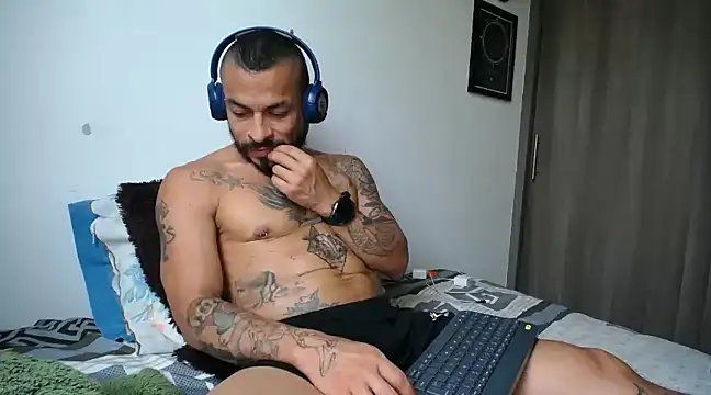 callme douglas online show from February 2025 03:39:01 PM