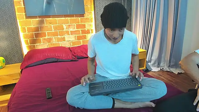 AntonAndSofii online show from January 2025 03:15:02 AM