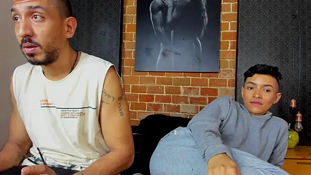 AntonAndSofii online show from January 2025 05:23:02 AM