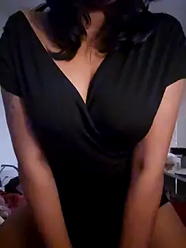 lizzzziee online show from December 2024 12:57:02 AM