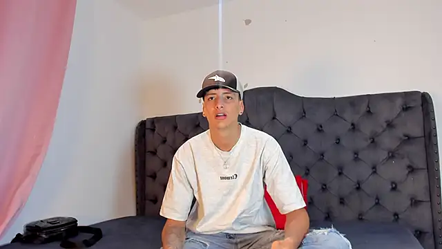 two milkyway online show from November 2025 02:10:01 PM