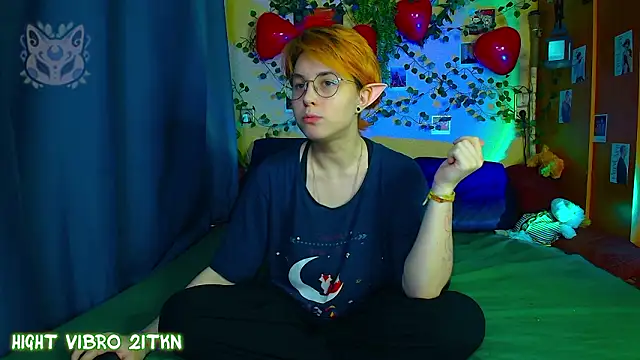 TrickyKitsune online show from March 2026 03:20:02 PM