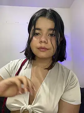 Snapshot of pretty_angela1 chatting on December 2024 12:22:02 PM pretty angela1 online show from December 2024 12:22:02 PM