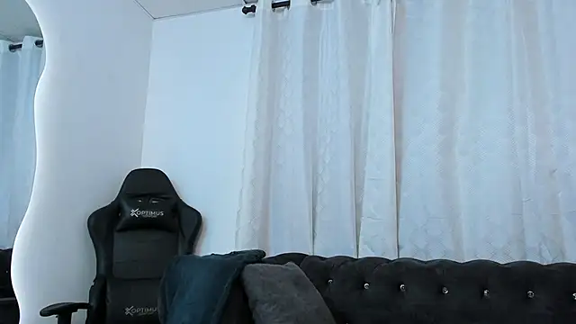 nicklause froid online show from February 2025 03:58:02 AM