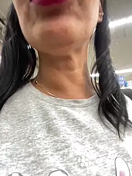 KarolRubi1 online show from February 2025 09:49:01 PM