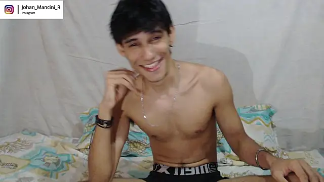 Snapshot of Johan_Mancini_R chatting on May 2026 07:33:02 PM Johan Mancini R online show from May 2026 07:33:02 PM