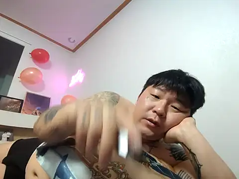 Snapshot of fxckwituno chatting on March 2025 12:00:01 PM fxckwituno online show from March 2025 12:00:01 PM