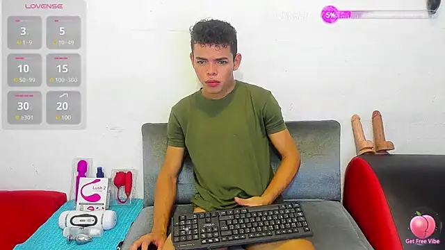 Snapshot of Nijinsky_LatinBoy chatting on January 2025 10:43:01 AM Nijinsky LatinBoy online show from January 2025 10:43:01 AM