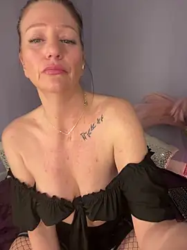 AlessasRoom online show from March 2026 04:00:01 PM