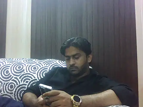 indihotguy online show from September 2025 01:45:01 PM