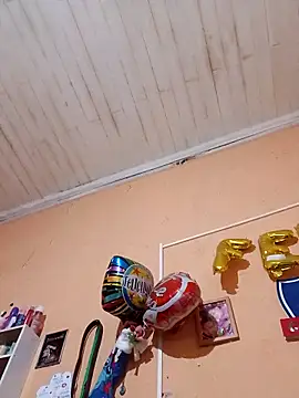 hotleon127 online show from March 2026 08:15:01 PM