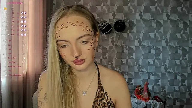 Snapshot of A_delina chatting on October 2025 10:45:01 AM A delina online show from October 2025 10:45:01 AM