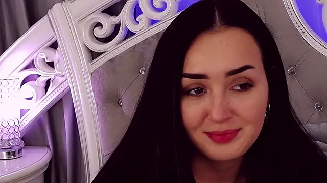 KimKhallifa online show from January 2025 08:40:02 AM