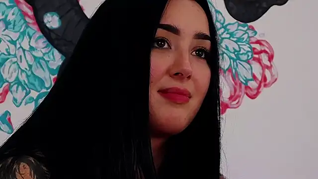 KimKhallifa online show from January 2025 08:50:01 AM