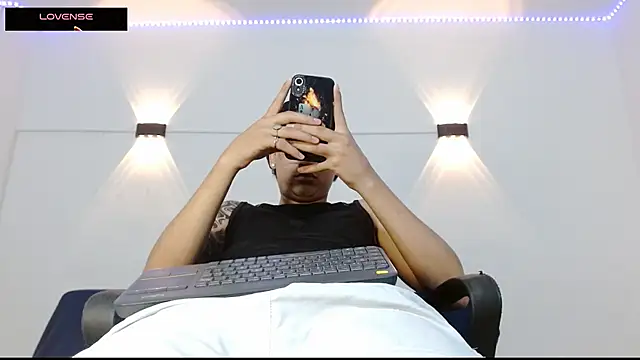 Br4ndxpimm online show from October 2025 06:58:02 PM