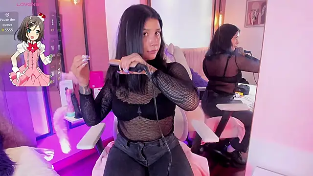 Nathalia Stone online show from September 2025 05:25:02 PM