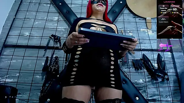 Alana Roth online show from November 2025 07:12:01 PM