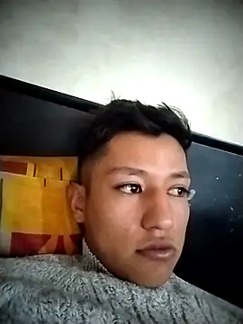 Snapshot of MartzJJ chatting on October 2025 09:28:02 PM MartzJJ online show from October 2025 09:28:02 PM