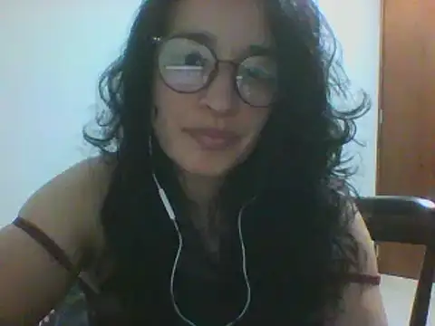 Snapshot of Dayisrik4 chatting on July 2026 10:28:02 PM Dayisrik4 online show from July 2026 10:28:02 PM