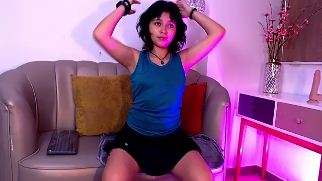 LuciaFerrero online show from January 2025 06:10:02 PM