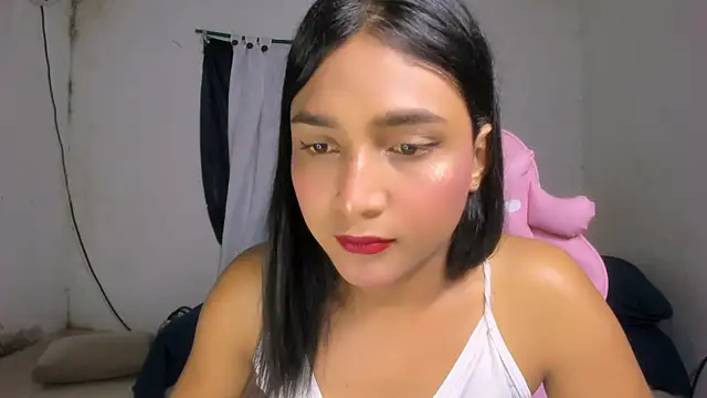 Miss noah18 online show from September 2025 08:45:01 PM