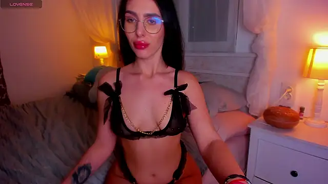 Snapshot of LexyBrianna chatting on March 2025 05:17:02 PM LexyBrianna online show from March 2025 05:17:02 PM