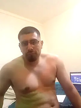 k1oudE online show from February 2025 10:37:02 AM