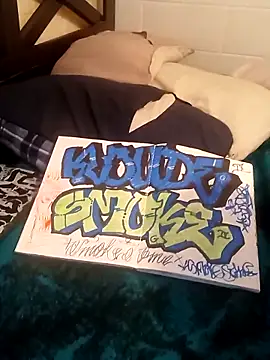 k1oudE online show from March 2025 10:49:01 PM