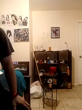 k1oudE online show from October 2025 04:13:02 AM