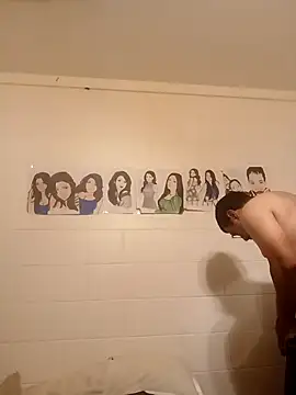 k1oudE online show from February 2026 05:03:02 AM