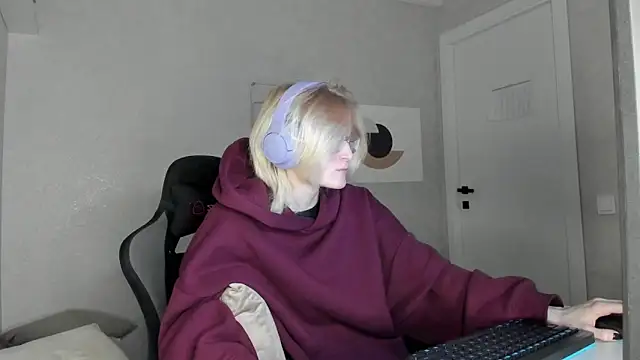 ElizabethHarpper online show from November 2025 01:15:02 AM