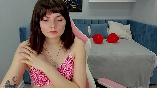 CharlotteMitchell online show from February 2025 08:00:02 AM