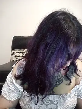 Miss Amelie online show from February 2025 07:12:01 AM