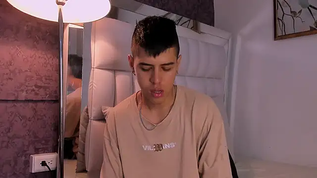 Angel Khouri online show from January 2025 08:01:02 PM