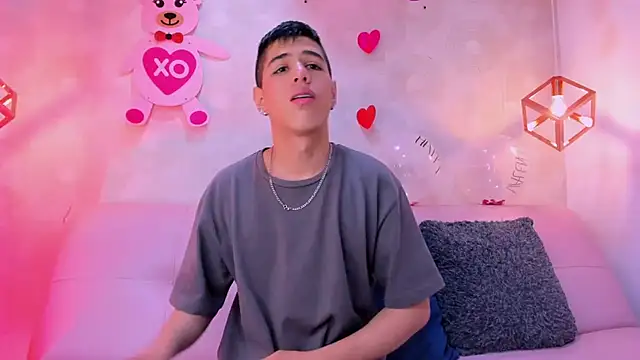 Angel Khouri online show from February 2025 04:07:01 AM