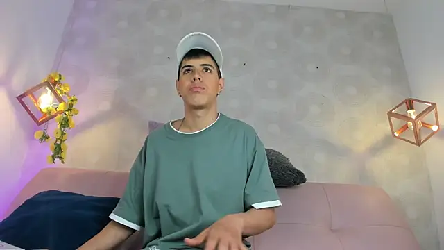 Angel Khouri online show from March 2025 03:40:01 AM