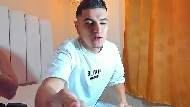 DAVID VICTORIAA online show from January 2025 12:26:01 PM