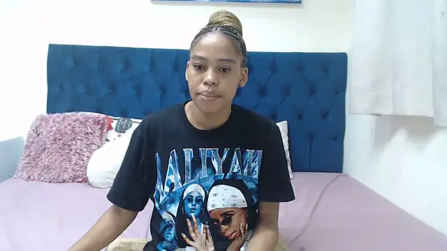 naughtiest baddy online show from February 2025 06:37:01 PM