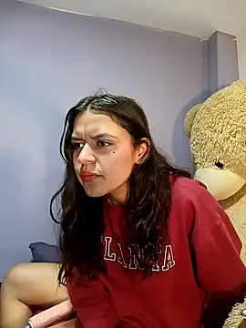 Snapshot of Danni_shy chatting on January 2025 01:37:01 AM Danni shy online show from January 2025 01:37:01 AM