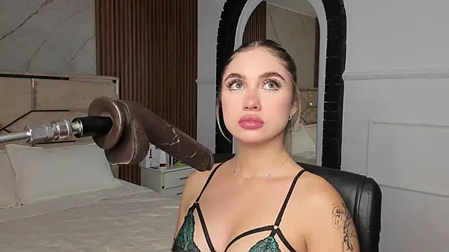 EmiilyHendriixx online show from January 2025 07:15:01 PM