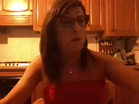 Snapshot of Tiabet chatting on October 2025 08:27:02 PM Tiabet online show from October 2025 08:27:02 PM