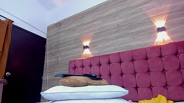 Annie kurt  online show from January 2025 07:10:01 AM