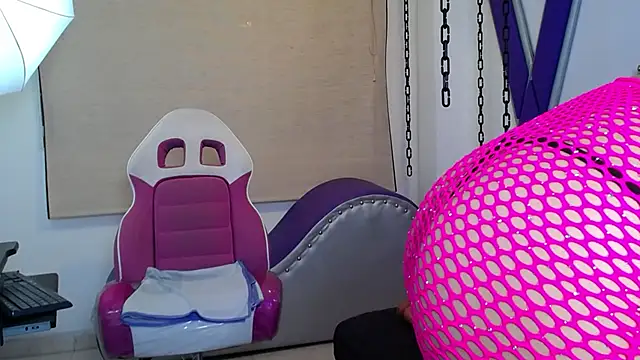 Sara Davina online show from March 2025 03:40:01 AM