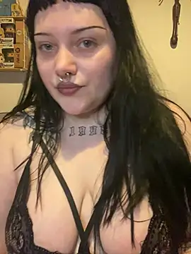 Gothicsiren online show from January 2025 02:15:02 AM