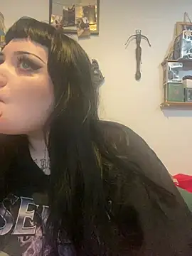 Gothicsiren online show from February 2025 03:31:02 PM